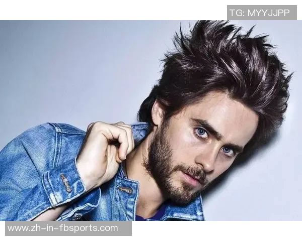 足球巨星挑战舞蹈极限,炫酷舞步引爆全场热潮,令人惊叹的跨界表演瞬间 足球巨星挑战舞蹈极限,炫酷舞步引爆全场热潮,令人惊叹的跨界表演瞬间